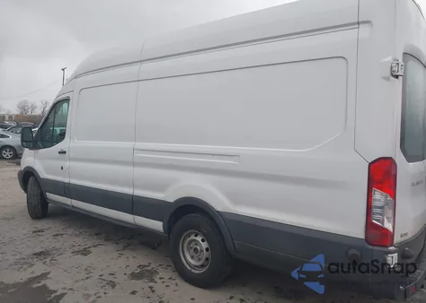 2016 Ford Transit-250 z USA, uszkodzony, nr VIN 1FTYR3XM5GKB33662